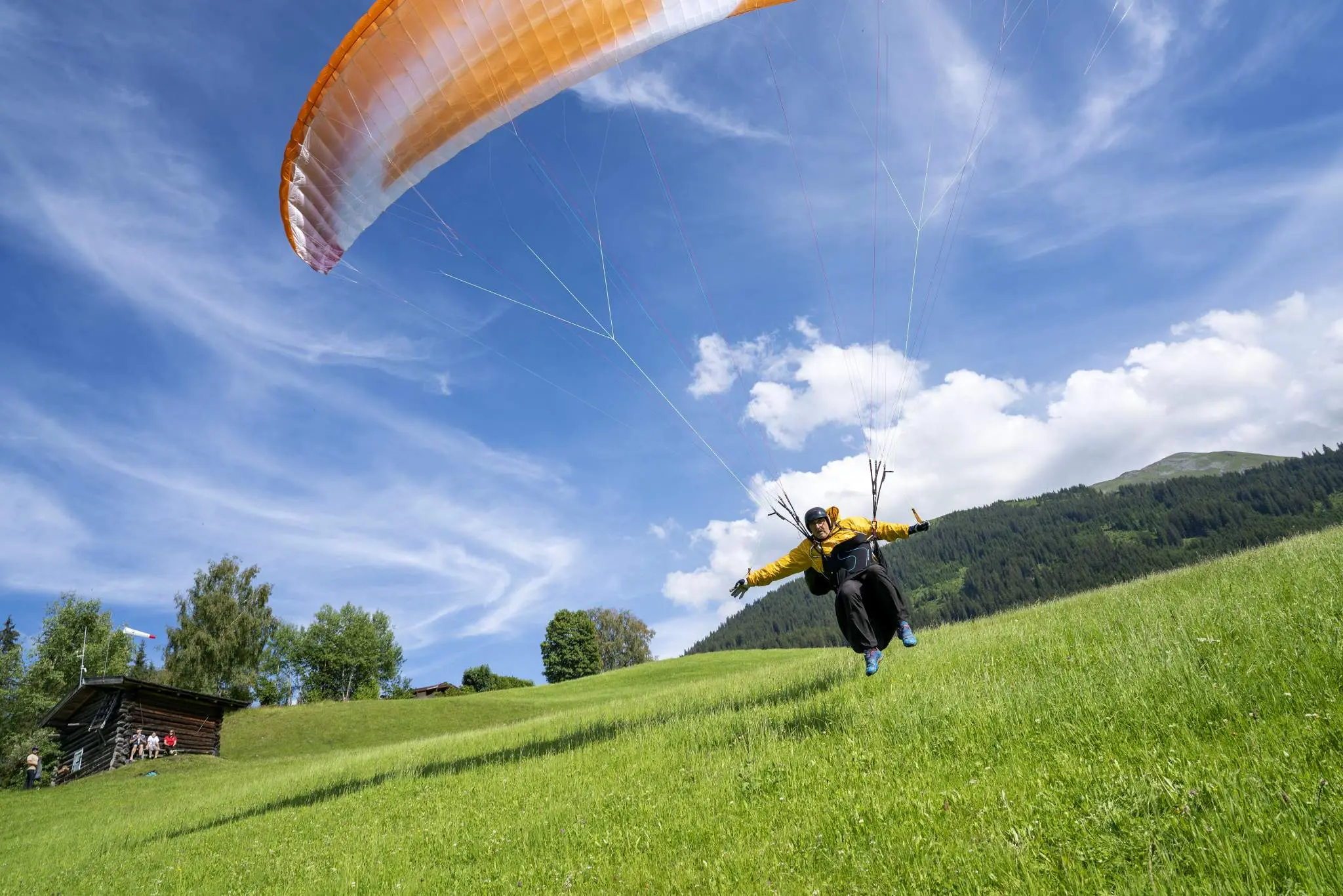 Flight school Pinzgau - Paragliding A-certificate complete course. Learn paragliding in the most beautiful flying areas in Pinzgau.
