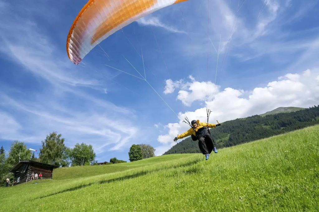 Paragliding training A-certificate complete course - Paragliding paragliding license - Paragliding A-certificate complete course. Learn paragliding in the most beautiful flying areas in Pinzgau.